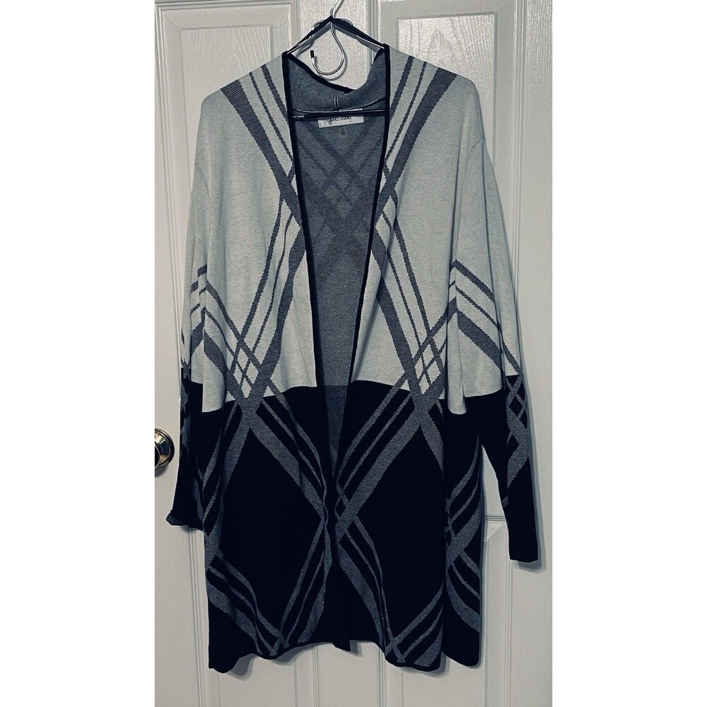 Jones Studio Women's Cardigan Size 1X Black & White Open Front Long Sleeve E41